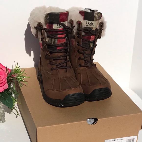 UGG ADIRONDACK II BOOTS PLAID - Picture 10 of 10